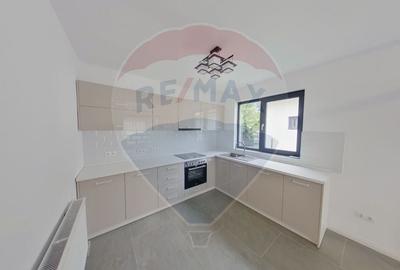 Casă individuală cu 4 camere cu Canalizare în Nord-Est - 3