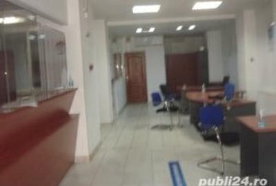 Spațiu comercial, de 48 mp, în Central - 9