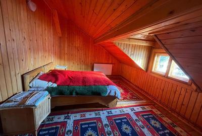 Casă cu 6 camere cu Teren 365 Mp în Zamora - 2