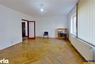 Apartament cu 3 camere decomandat, mobilat în Centrul Civic - 1