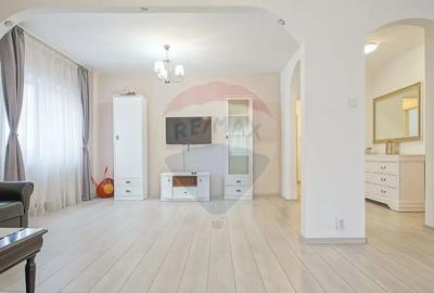 Apartament cu 3 camere decomandat, mobilat în Central - 3