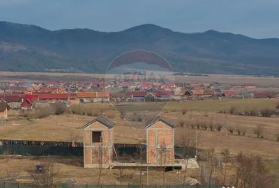 Casă cu 7 camere cu Canalizare în Crizbav - 4