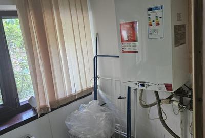 De vanzare apartament cu trei camere , decomandat cu centrala noua - 3