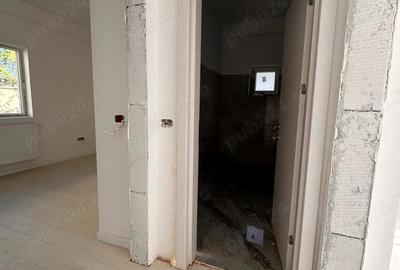 Casă cu 3 camere cu Canalizare în Central - 3