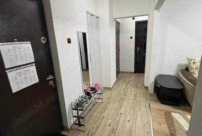 Apartament cu 3 camere decomandat în Eroii Revoluției - 1