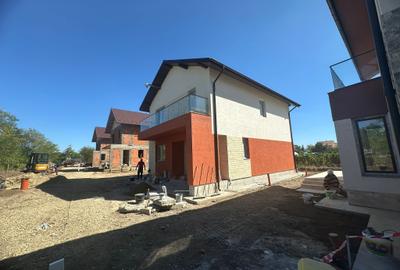 Casă individuală cu 4 camere cu Canalizare în Corbeanca - 56