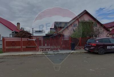 Casă individuală cu 16 camere cu Canalizare în Est - 3