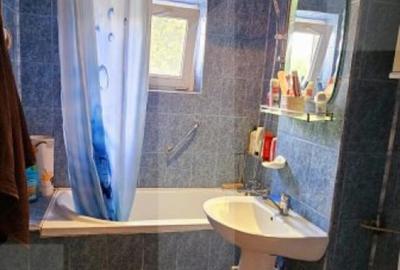 Apartament de vanzare, cu 3 camere, decomandat, 68mp, parter - 2