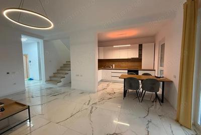 Casă cu 4 camere în Central