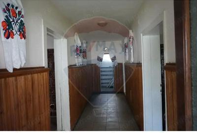 Casa / Vila cu 3 camere de vanzare - 9