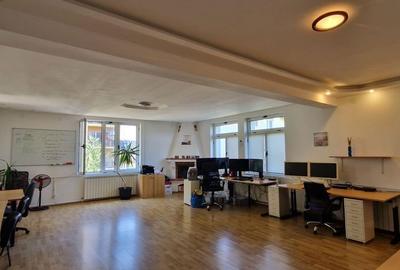 Casă cu 4 camere în Vulcan - 8