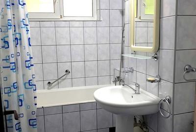 Apartament cu 2 camere decomandat în Aradului
