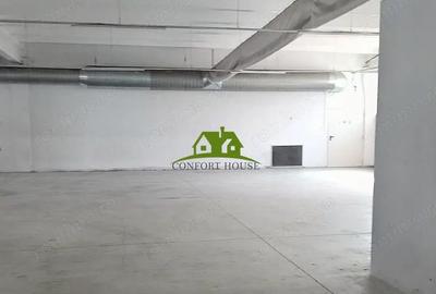 Spațiu comercial, de 2,400 mp, în Central - 18
