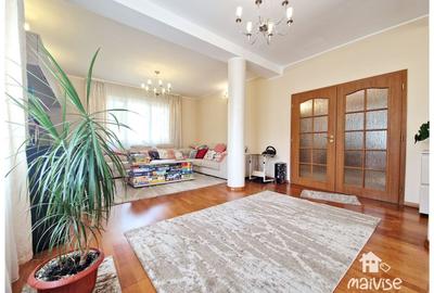 Vila superba cu garaj si  teren 1500 mp, Covasna - 2