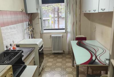Apartament cu 2 camere semidecomandat, mobilat în Medicină