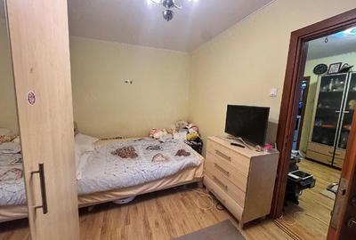 Apartament cu 2 camere nedecomandat în Km 4 - 15