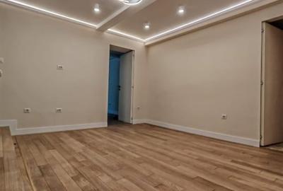 Apartament cu 5 camere decomandat în P-ța Romană - 13