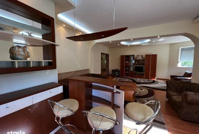 Casă cu 7 camere cu Teren 600 Mp în Central - 12