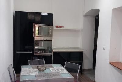 Apartament cu 2 camere semidecomandat în Central - 1