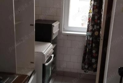 Apartament cu 3 camere semidecomandat în Central - 9