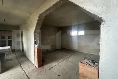 Casa de vanzare, 177 mp, teren 30 ari, zona Doba - 2