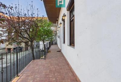 Apartament pe 3 niveluri - ultracentral, Arad - 2