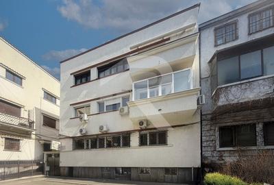 Apartament neoclasic in inima Bucurestiului - o poveste de arhitectura si elegan