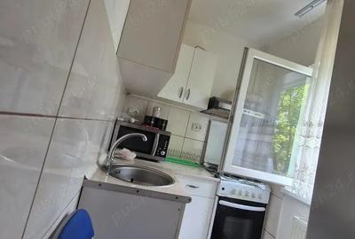 Garsonieră semidecomandată în Girocului - 2