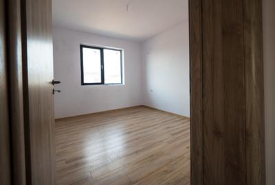 Casă cu 4 camere cu Teren 510 Mp în Balotești - 1