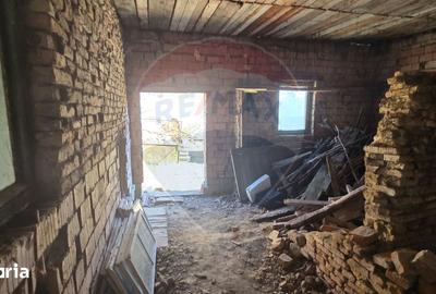 Casă cu 3 camere cu Teren 847 Mp în Central - 18