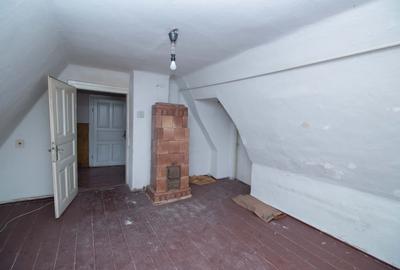 Casă cu 6 camere cu Canalizare în Central - 15