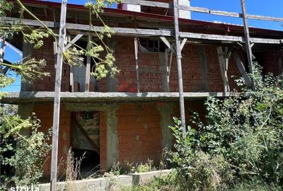 Casă cu 5 camere cu Teren 508 Mp în Bârnova - 8