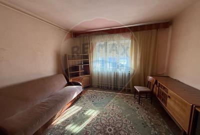 De vanzare Casa cu 3 camere + teren 439mp in Beius - 3