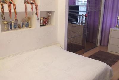 Casă cu 8 camere cu Teren 776 Mp în Central - 1