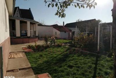 Casă cu 4 camere în Central - 11