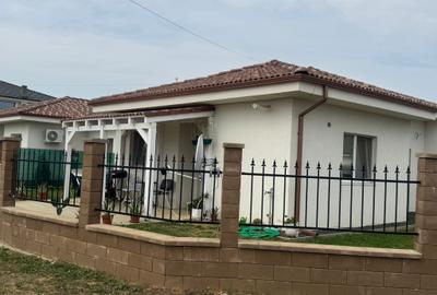 Casă înșiruită de inchiriat în Moșnița Nouă - 2