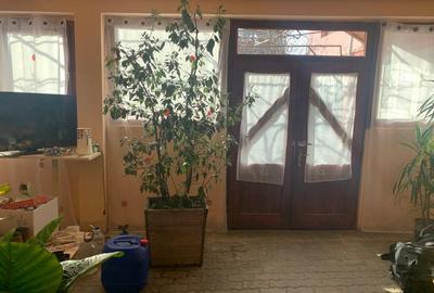 Casă cu 5 camere cu Teren 700 Mp în Central - 12