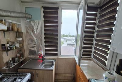 Apartament 2 camere, decomandat, str. Zambilelor - 3