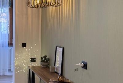 Vând aartament 2 camere renovat complet - 1