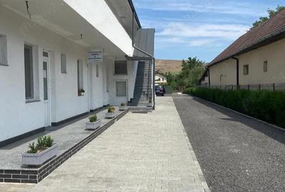 Spațiu comercial, de 60 mp, în Florești - 2