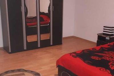 Garsonieră decomandată în Eroii Revoluției - 1