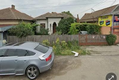 Casă cu 4 camere în Central - 2