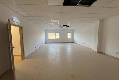 Hala ultramoderna centru logistic, depozitare + birouri 5,857 mp - 9