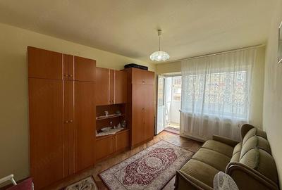 Apartament cu 2 camere semidecomandat în Gojdu - 11