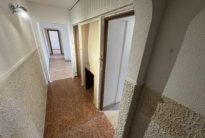 Apartament 3 camere zona Km 4 5 - 2