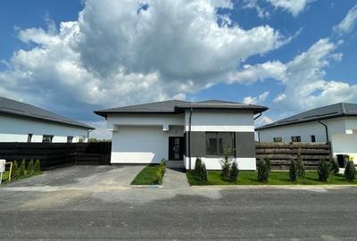 Casă individuală cu 5 camere cu Canalizare în Balotești - 1