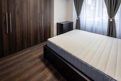 Apartament 3 camere Tractorul,etajul 1,2 gr.sanitare,135000Euro - 2