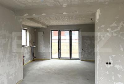 Casă individuală cu 4 camere cu Canalizare în Exterior Est - 4