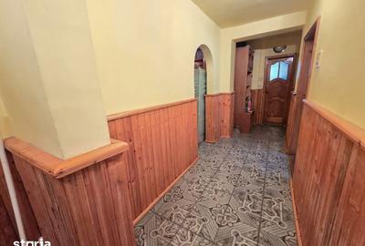 Apartament cu 4 camere decomandat în Micro 3 - 1