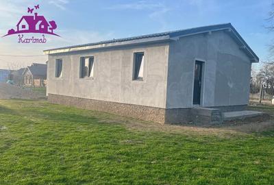 Casă cu 3 camere cu Teren 602 Mp în Gepiu - 2